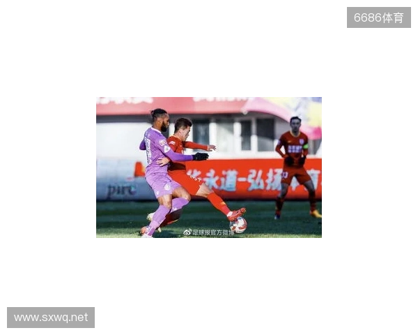 亚泰出征青岛准备赛季收官战 球迷助威歌声为子弟兵加油 亚泰出征青岛准备赛季收官战 球迷助威歌声为子弟兵加油